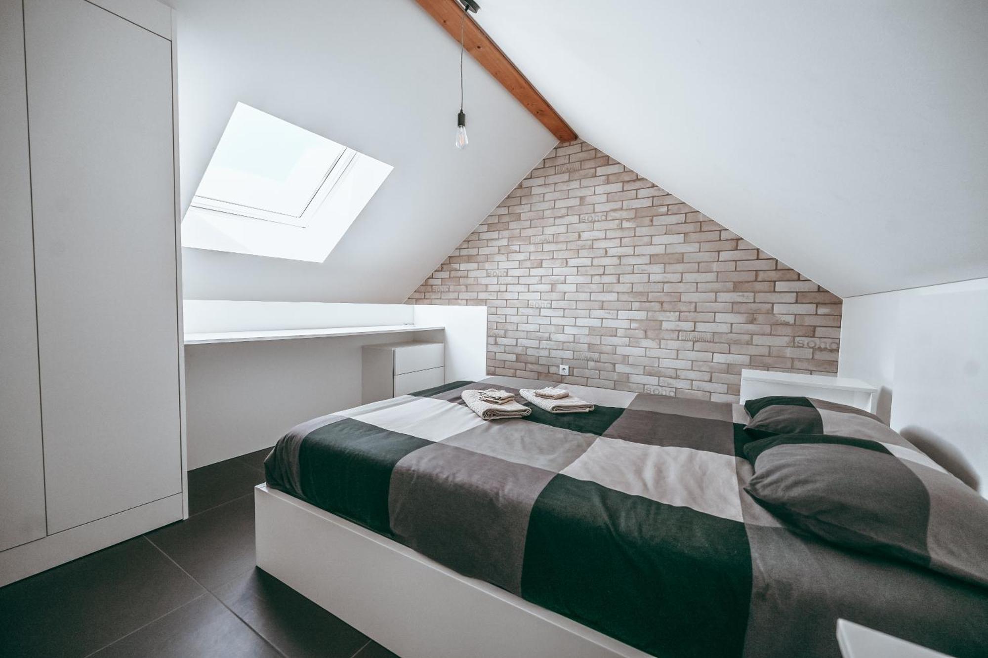 Wake Up Esch City Eksteriør billede