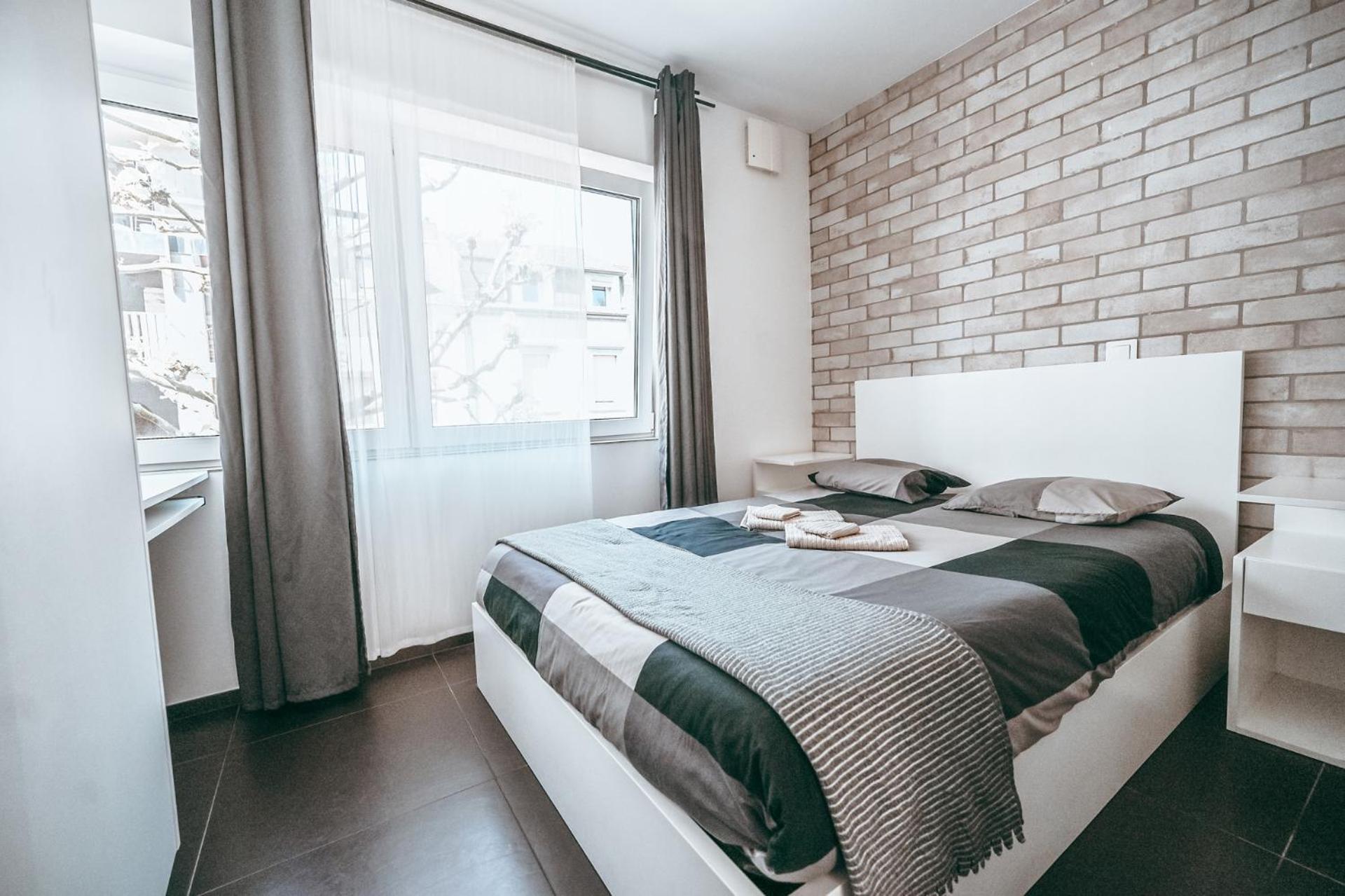 Wake Up Esch City Eksteriør billede